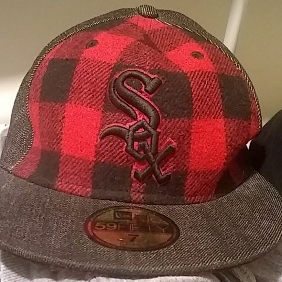 Red Sox Ball Cap - Picture 1 of 3